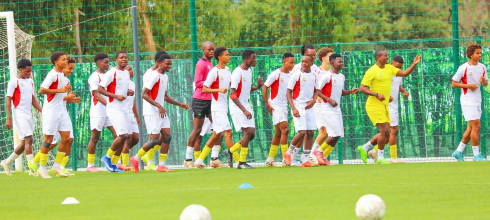 Mambinhas iniciam preparação para Cascais Cup com seis novos talentos